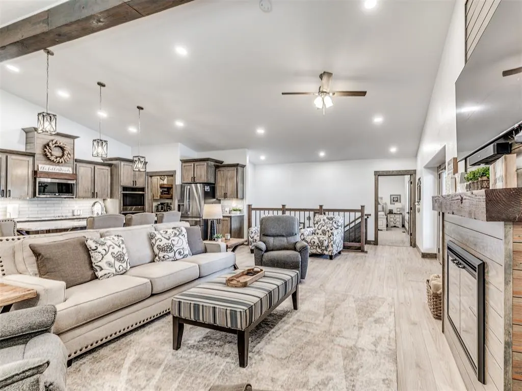 Photo 9 — 11401 Valkyrie Street, Norman, OK 73026