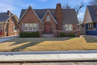 Sold home at 2404 NW 19th Street