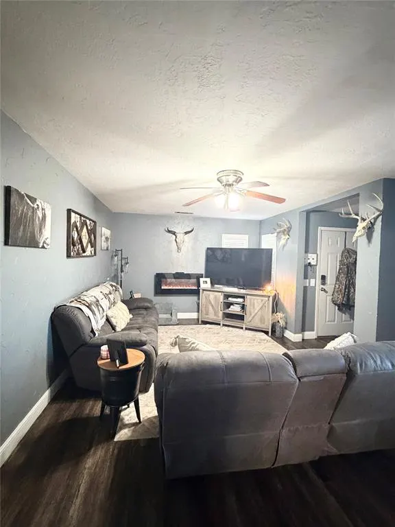 Photo 3 — 812 E North Boundary Street, Sentinel, OK 73664