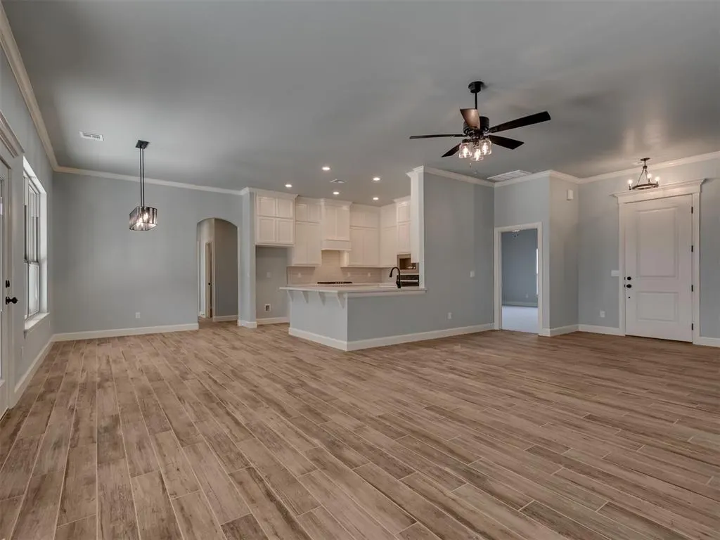 Photo 8 — 10200 Hamilton Drive, Oklahoma City, OK 73169