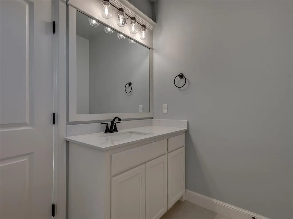 Photo 19 — 10200 Hamilton Drive, Oklahoma City, OK 73169