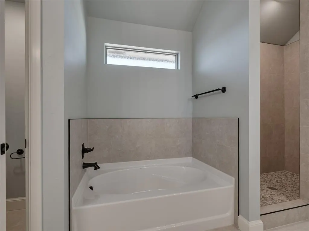 Photo 20 — 10200 Hamilton Drive, Oklahoma City, OK 73169