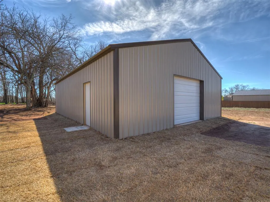 Photo 37 — 10200 Hamilton Drive, Oklahoma City, OK 73169
