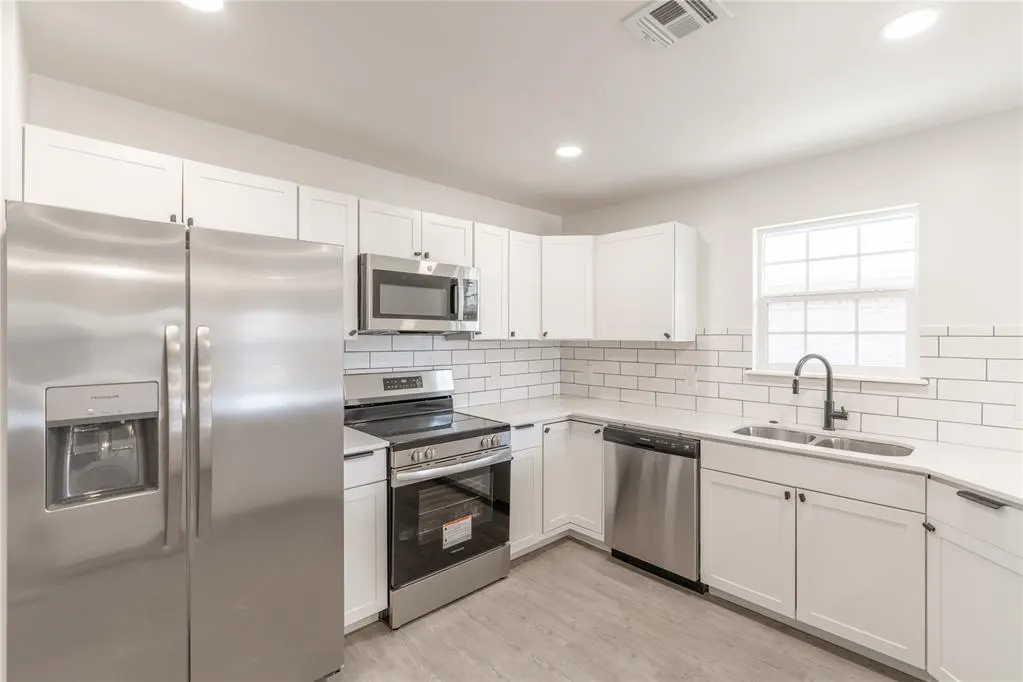 Photo 9 — 785 NE 4th Street, Newcastle, OK 73065
