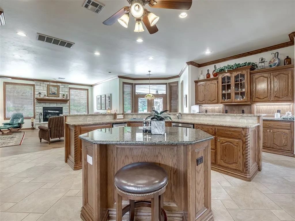 Photo 14 — 905 Stone Creek Boulevard, Yukon, OK 73099