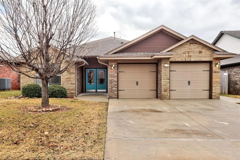 Photo 2 — 8424 NW 142nd Street, Oklahoma City, OK 73142