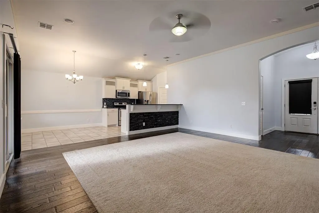 Photo 9 — 8424 NW 142nd Street, Oklahoma City, OK 73142