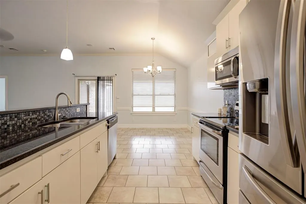 Photo 14 — 8424 NW 142nd Street, Oklahoma City, OK 73142