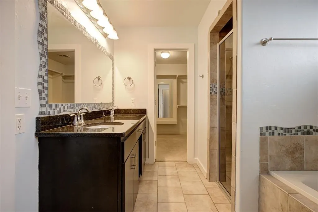 Photo 26 — 8424 NW 142nd Street, Oklahoma City, OK 73142
