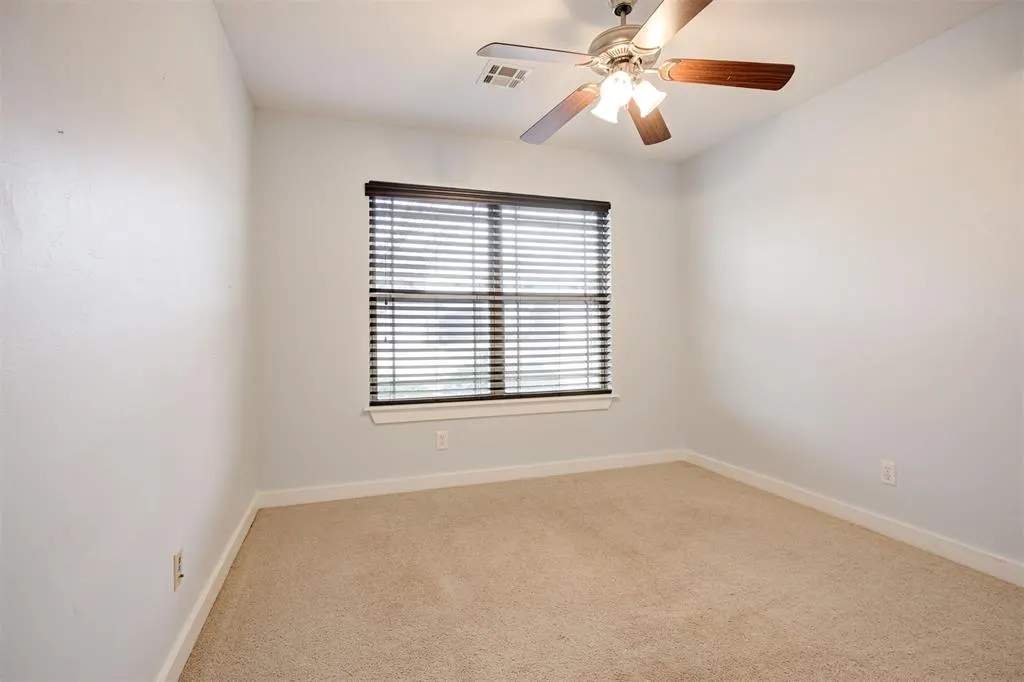 Photo 33 — 8424 NW 142nd Street, Oklahoma City, OK 73142