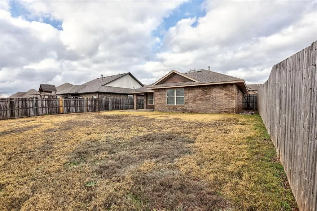Photo 42 — 8424 NW 142nd Street, Oklahoma City, OK 73142