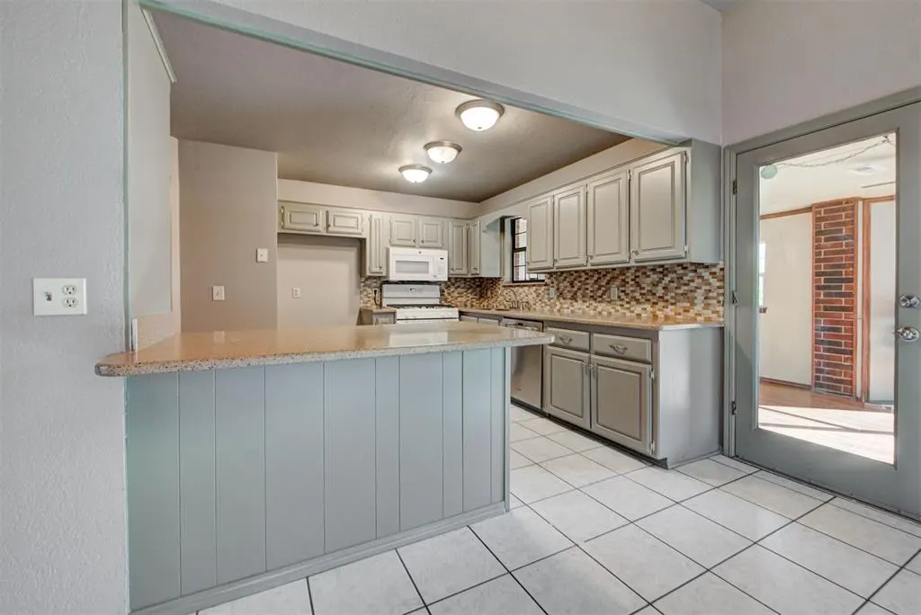 Photo 15 — 9920 S Drexel Avenue, Oklahoma City, OK 73159