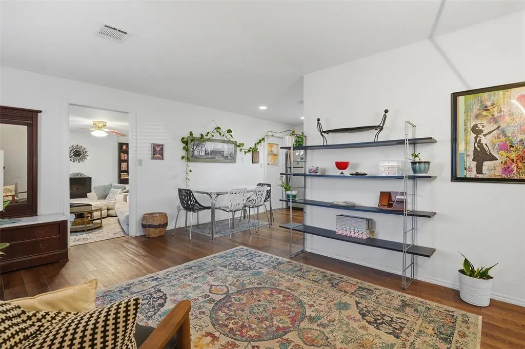 Photo 2 — 516 N Fordson Drive, Oklahoma City, OK 73127