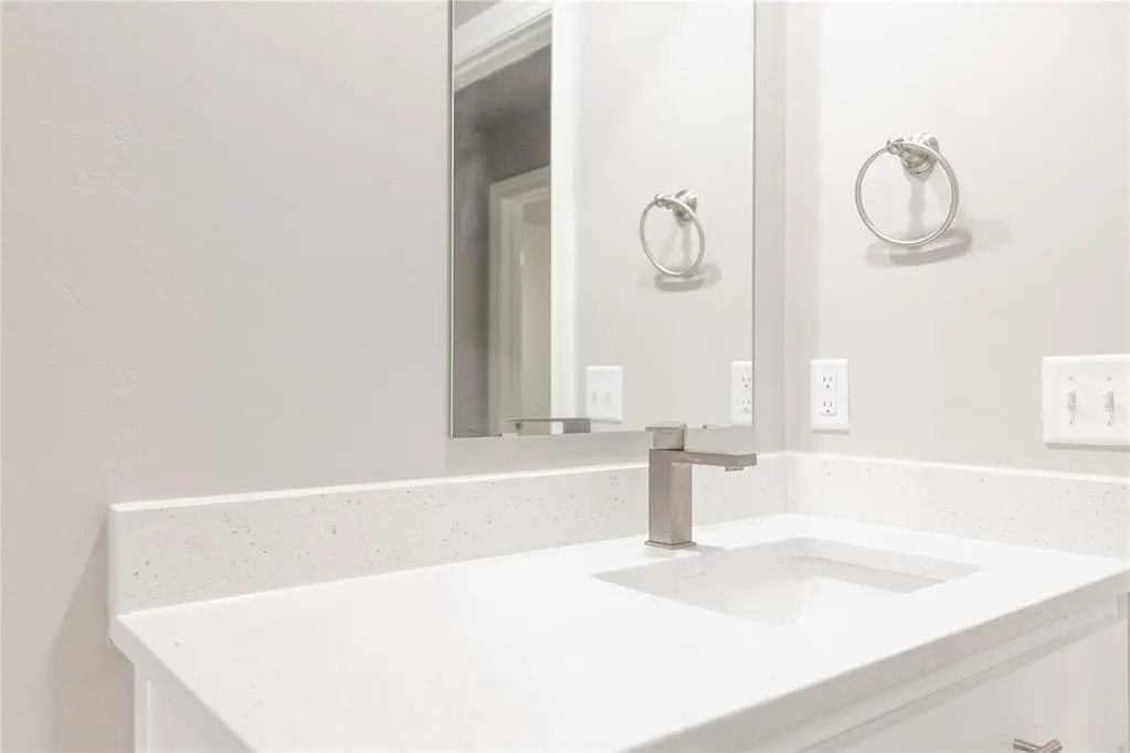Photo 18 — 2220 NW 170th Street, Edmond, OK 73012