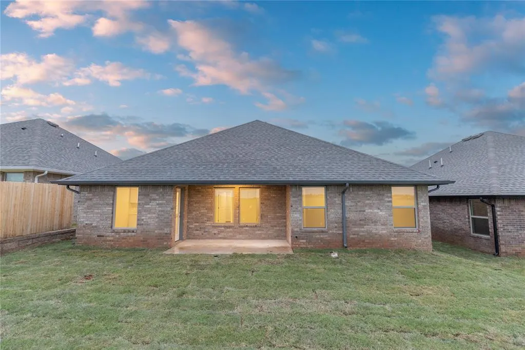 Photo 27 — 2220 NW 170th Street, Edmond, OK 73012