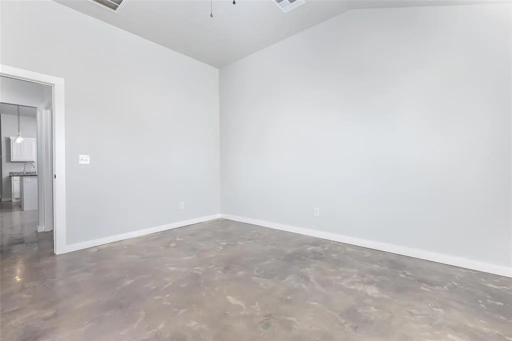 Photo 11 — 2326 SW 90 Place, Oklahoma City, OK 73159
