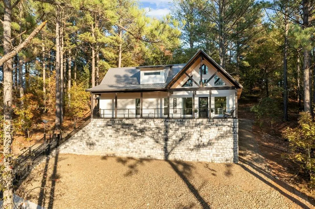 Photo 4 — 128 Sharp Holly Trail, Broken Bow, OK 74728