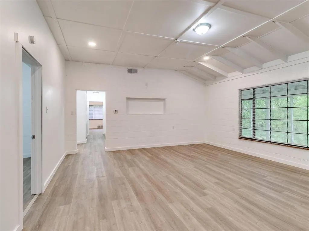 Photo 17 — 1601 W Harrison Avenue, Guthrie, OK 73044