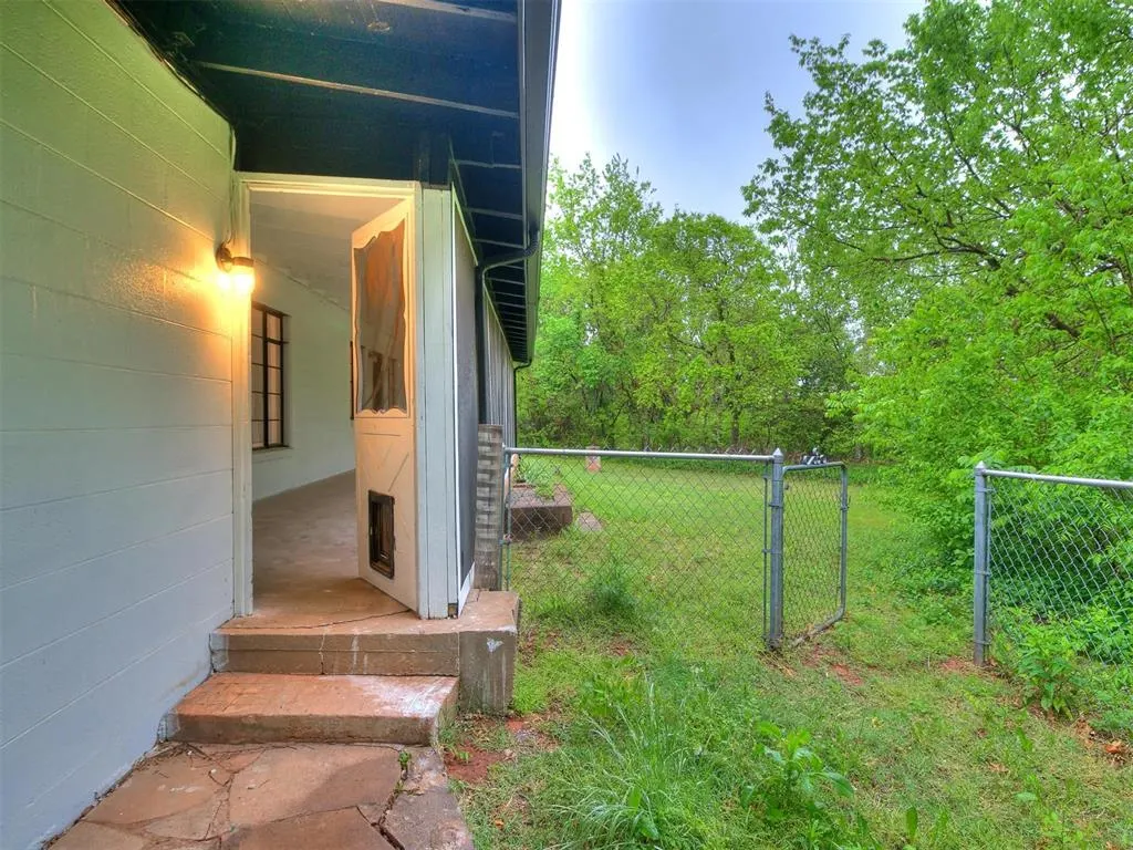 Photo 32 — 1601 W Harrison Avenue, Guthrie, OK 73044