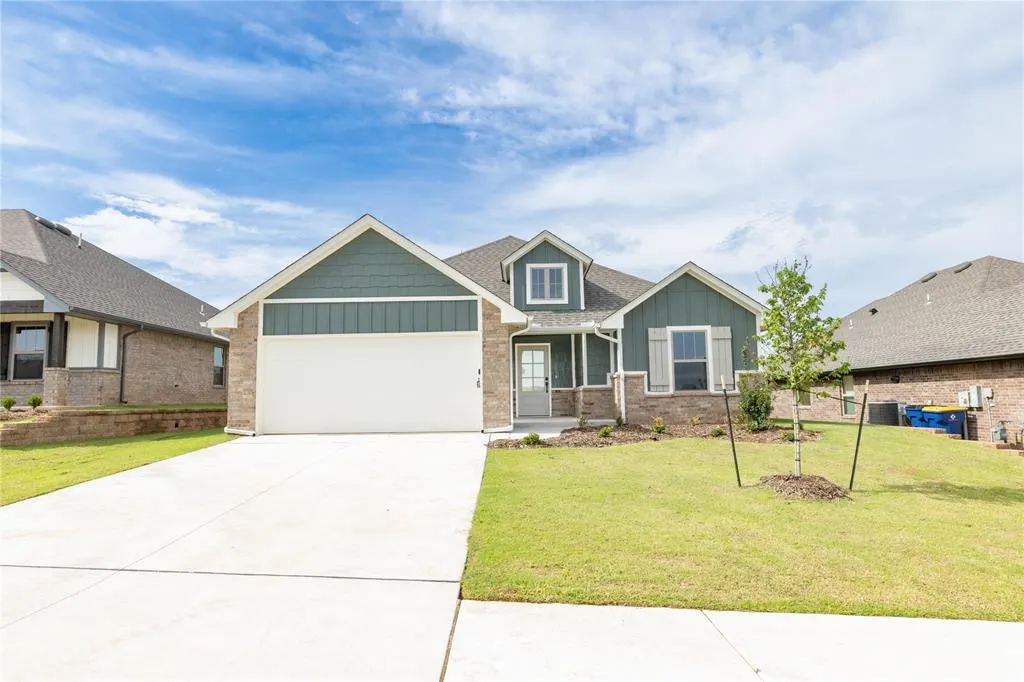 Photo 2 — 13033 NE 8th Street, Choctaw, OK 73020