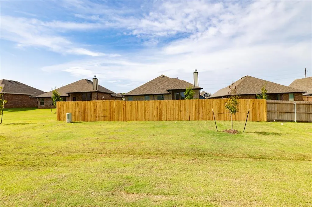 Photo 33 — 13033 NE 8th Street, Choctaw, OK 73020