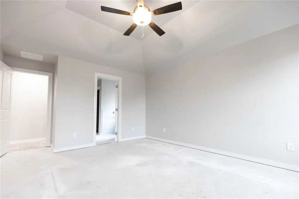 Photo 5 — 9212 NW 86th Street, Yukon, OK 73099