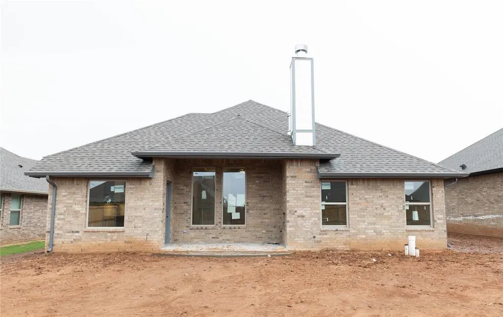 Photo 18 — 9212 NW 86th Street, Yukon, OK 73099