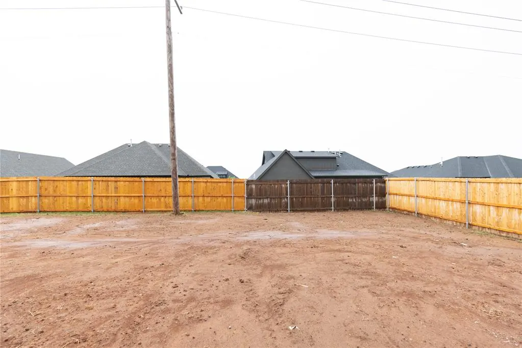 Photo 22 — 9212 NW 86th Street, Yukon, OK 73099