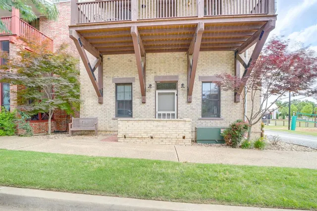 Front exterior — 29 Park Street, Carlton Landing, OK 74432