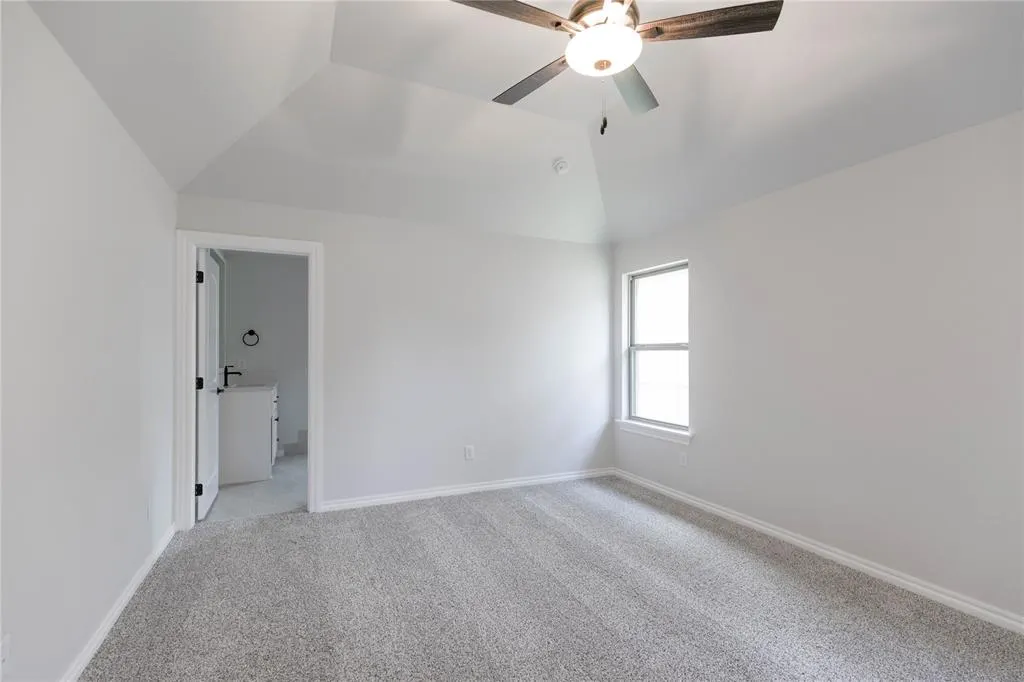 Photo 8 — 15228 Bedford Road, Edmond, OK 73013