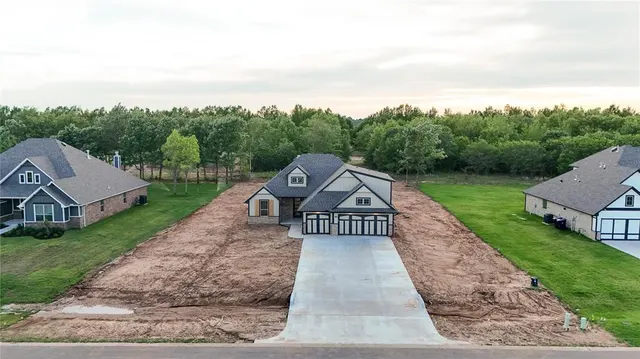 Photo 2 — 12309 Samara Drive, Oklahoma City, OK 73173