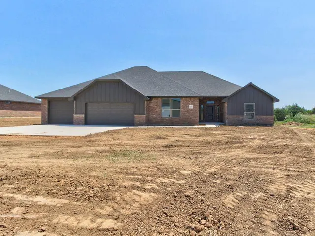 Front exterior — 4015 S Wagon Drive, Stillwater, OK 74074
