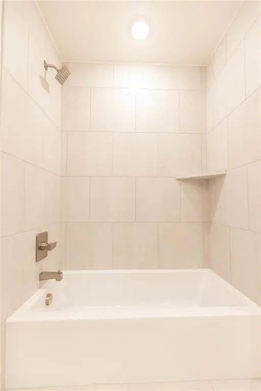 Photo 8 — 10333 SW 56th Street, Mustang, OK 73064