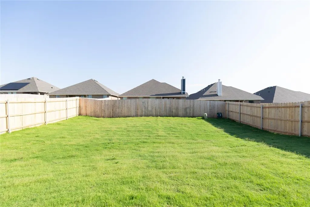 Photo 24 — 10333 SW 56th Street, Mustang, OK 73064