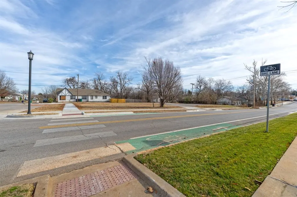 Photo 12 — 2522 N Shartel Avenue, Oklahoma City, OK 73103