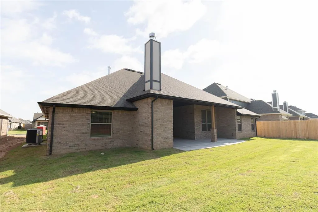 Photo 34 — 9312 NW 116th Street, Yukon, OK 73099