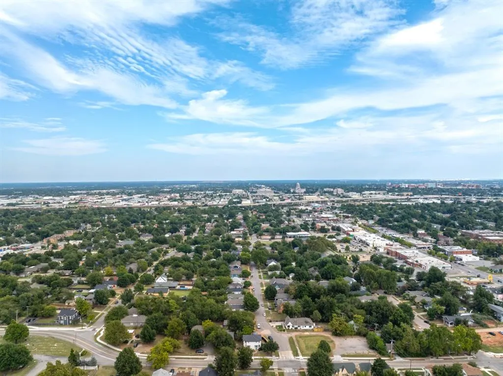 Photo 6 — 722 NW 25th Street, Oklahoma City, OK 73103