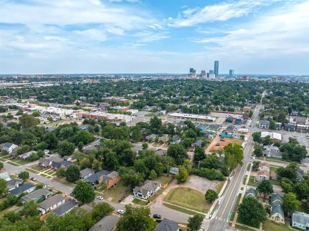 Photo 7 — 722 NW 25th Street, Oklahoma City, OK 73103