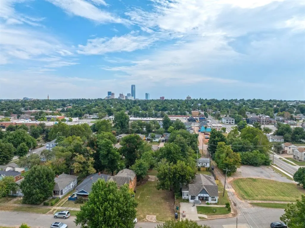 Photo 10 — 722 NW 25th Street, Oklahoma City, OK 73103