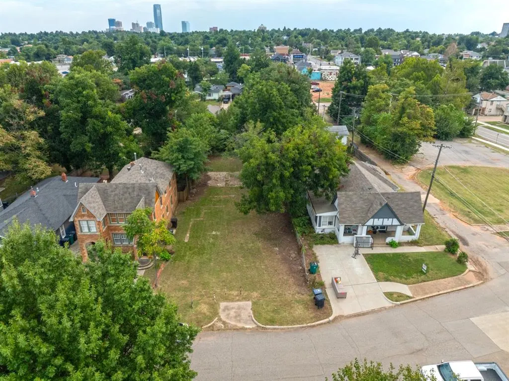 Photo 11 — 722 NW 25th Street, Oklahoma City, OK 73103