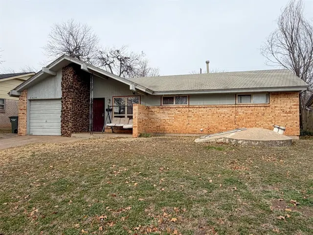 Photo 2 — 3329 Dentwood Terrace, Del City, OK 73115