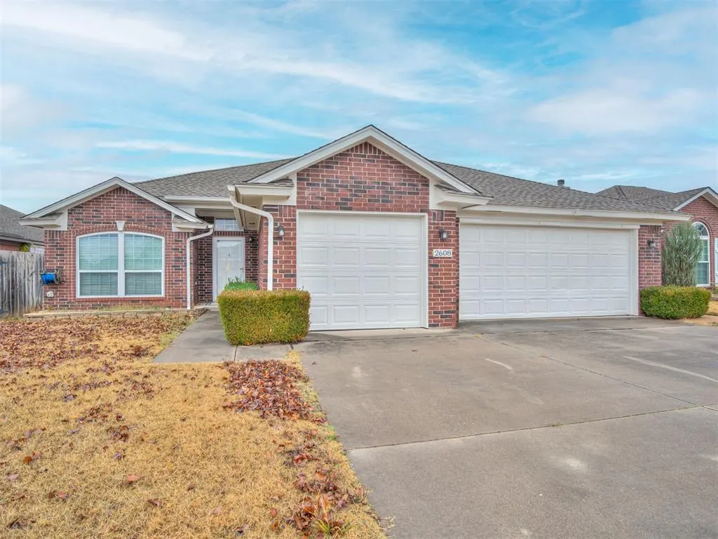 Photo 3 — 2608 Southern Hills Drive, Moore, OK 73160