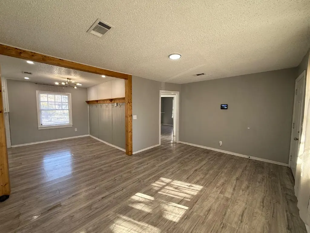 Photo 4 — 1905 Hasley Drive, Oklahoma City, OK 73120