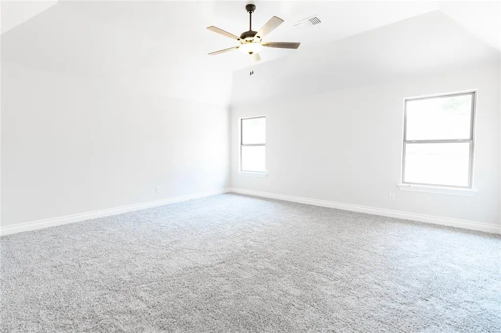 Photo 9 — 3305 Broadmoore Drive, Moore, OK 73160
