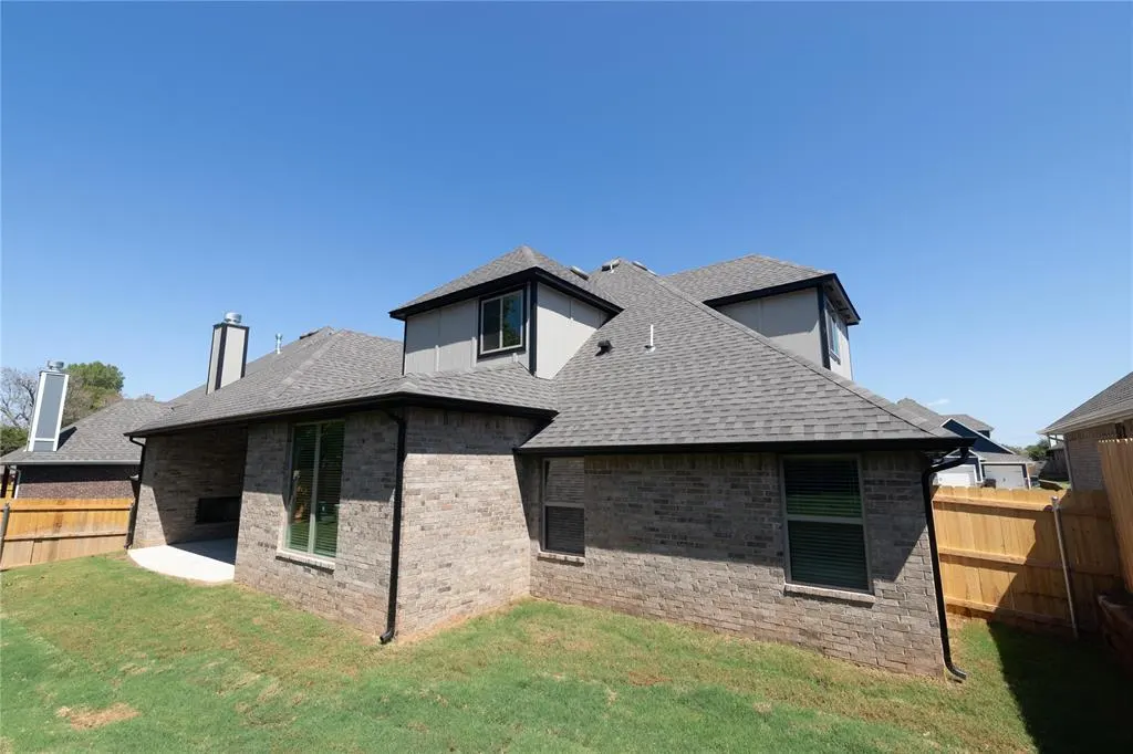 Photo 39 — 3305 Broadmoore Drive, Moore, OK 73160