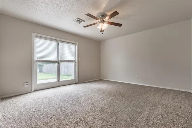 Photo 2 — 9 Shirley Lane, Edmond, OK 73003