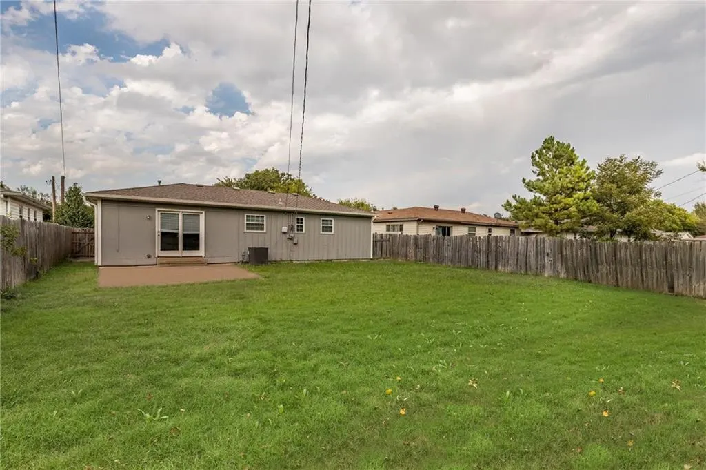 Photo 10 — 9 Shirley Lane, Edmond, OK 73003