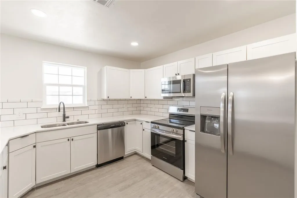 Photo 11 — 787 NE 4th Street, Newcastle, OK 73065