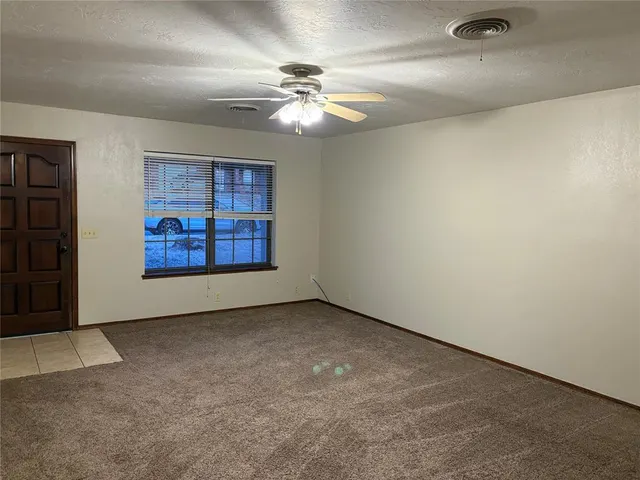 Photo 3 — 153 Tobi Avenue, Weatherford, OK 73096