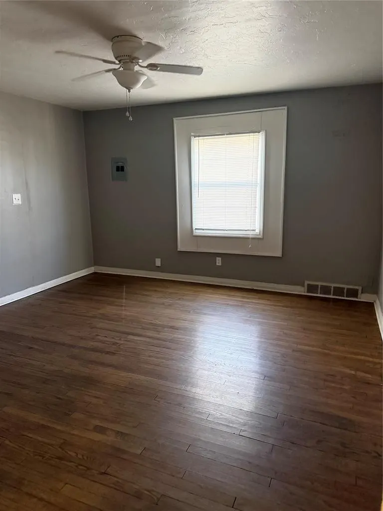 Photo 11 — 1701 N Barnes Avenue, Oklahoma City, OK 73107